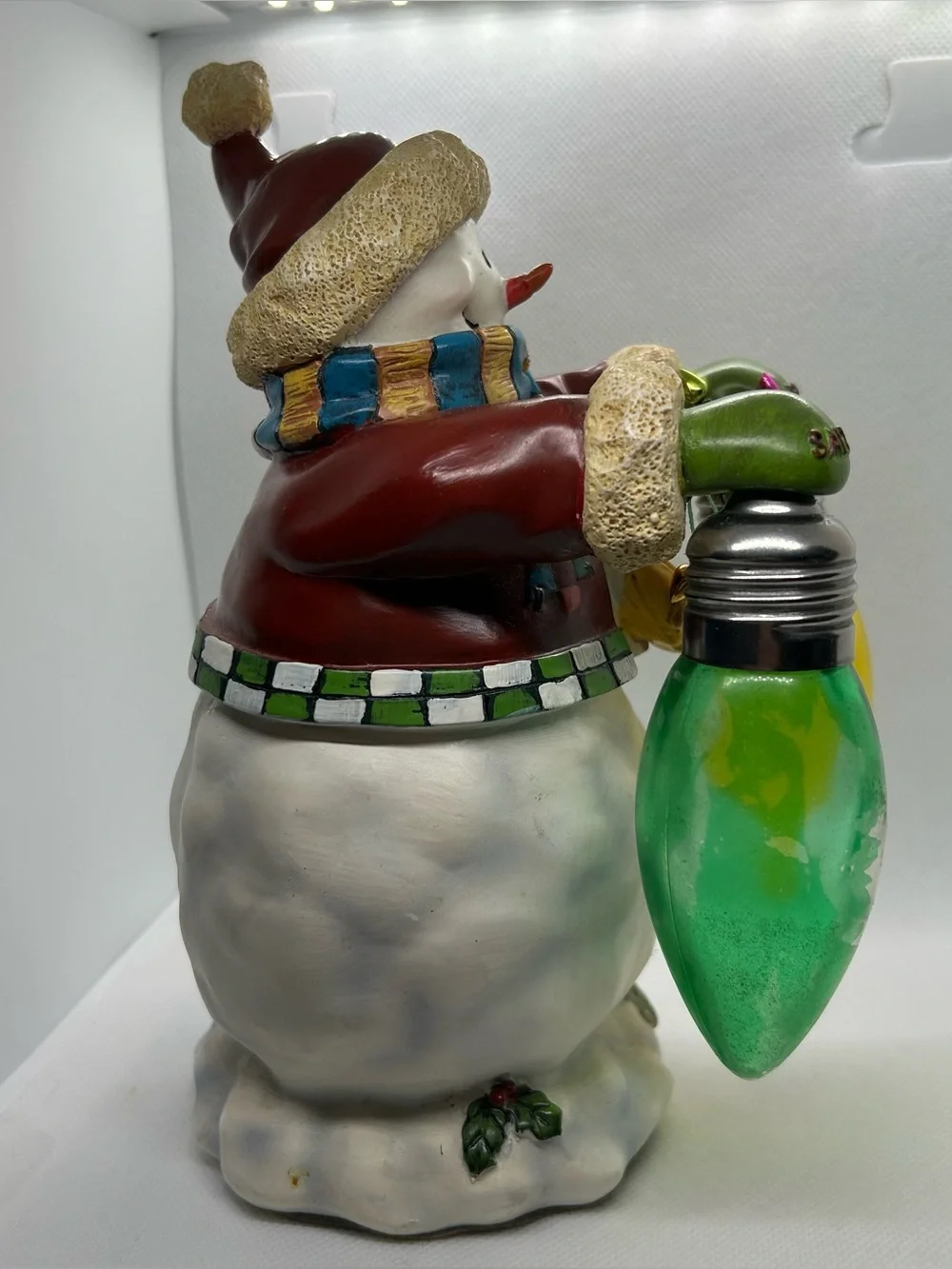 Snowman Salt and Pepper Holder Shakers magnetic Set Holiday Home Collection